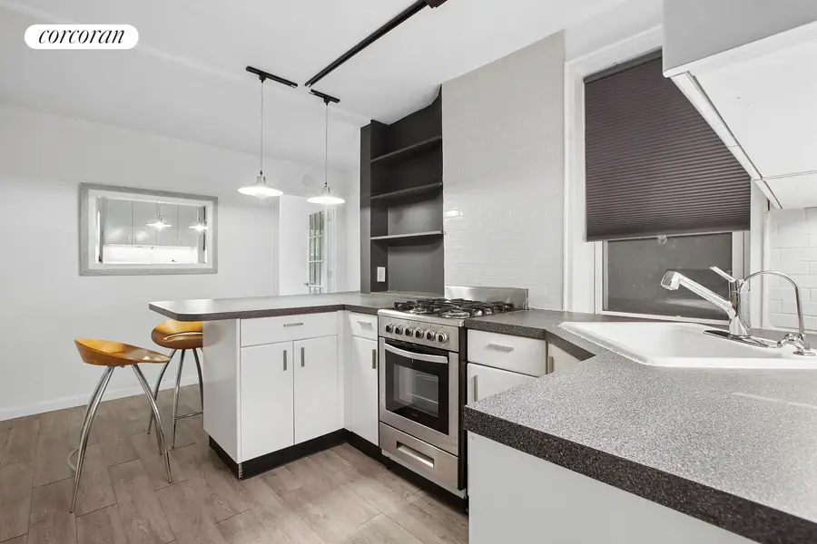 311 E 25th Street #2G, New York, NY 10010 - #3