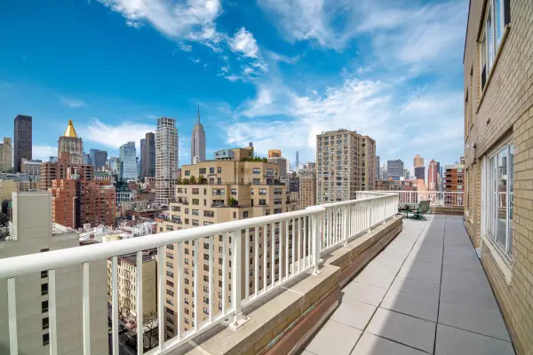 305 E 24th Street #20-B, Manhattan, NY 10010