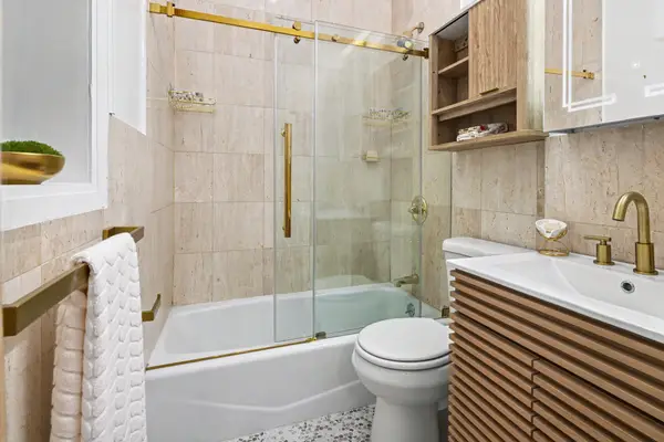 516 E 82nd Street #1R, Manhattan, NY 10028