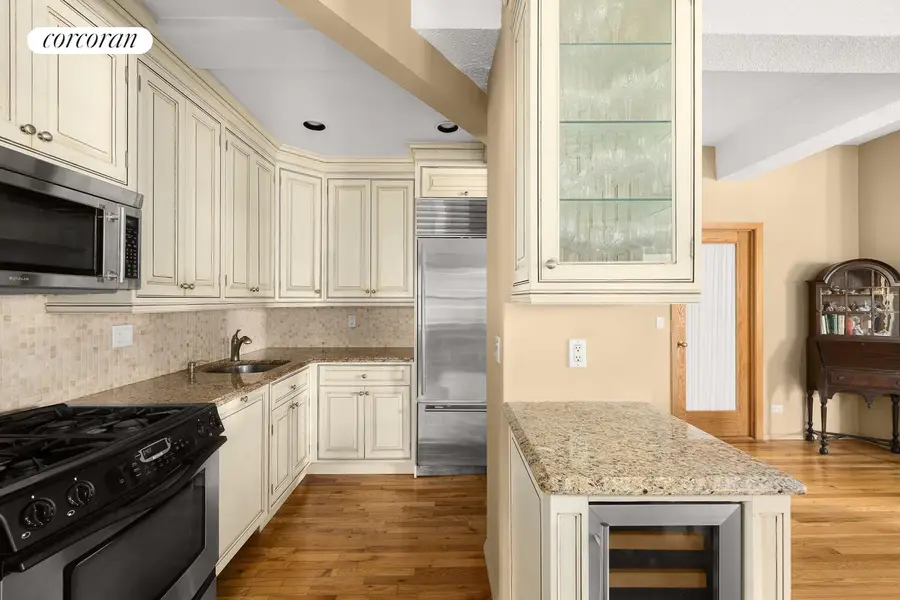 315 W 23rd Street #11A, Manhattan, NY 10011 - #3
