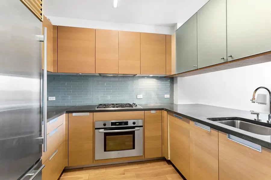 310 W 52nd Street #11D, New York, NY 10019 - #2