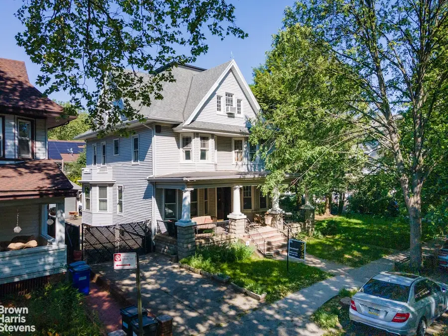 558 E 23rd Street, Brooklyn, NY 11210 - #3