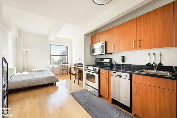 20 West Street #40F, Manhattan, NY 10004