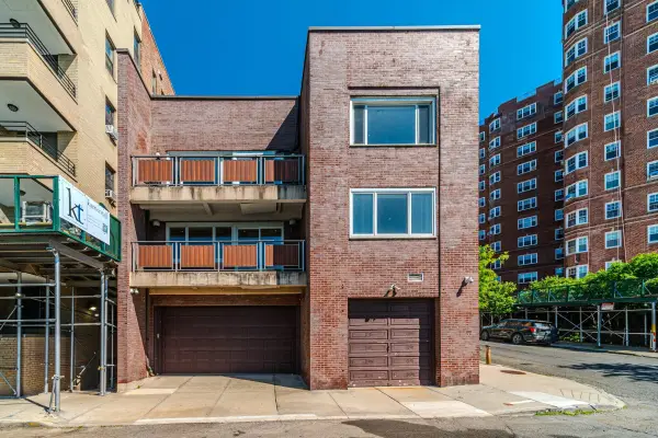 9 Chittenden Avenue, Manhattan, NY 10033