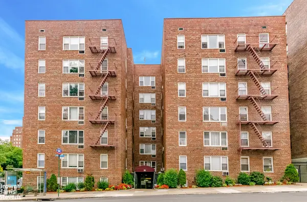 91 Van Cortlandt Avenue W #3F, Bronx, NY 10463