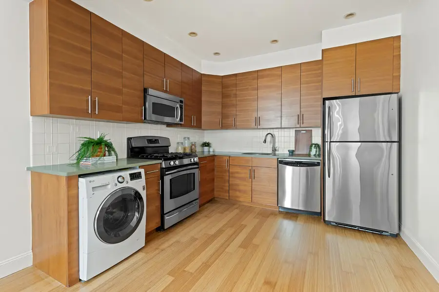 11 Terrace Place #1F, Brooklyn, NY 11218 - #2