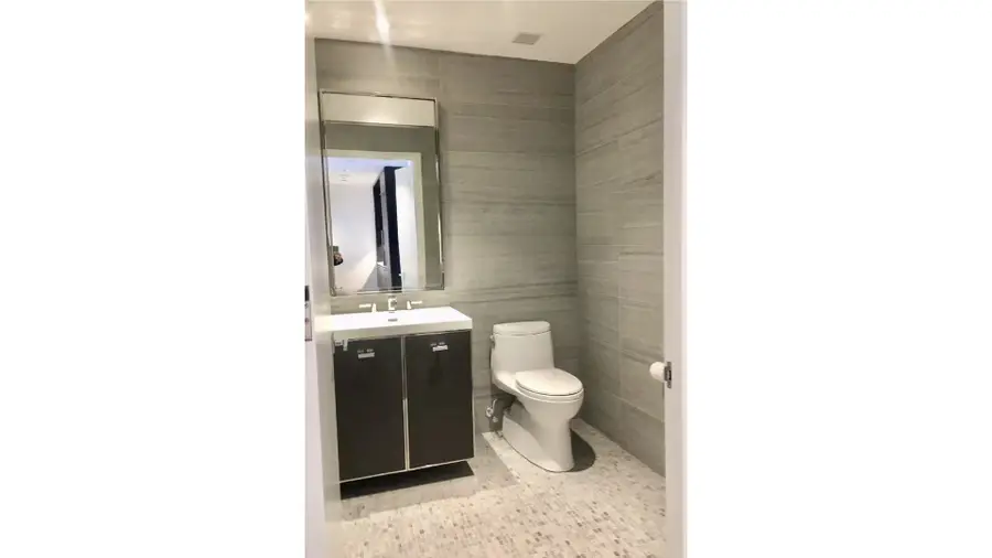 252 South Street #21F, Manhattan, NY 10002 - #3