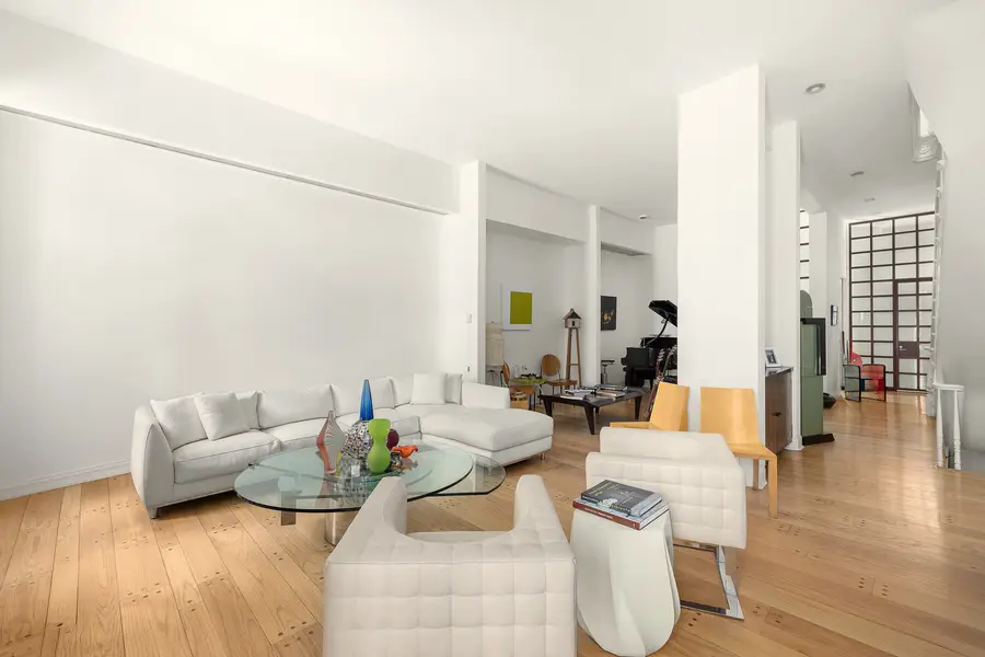 327 E 18th Street, New York, NY 10003 - #2