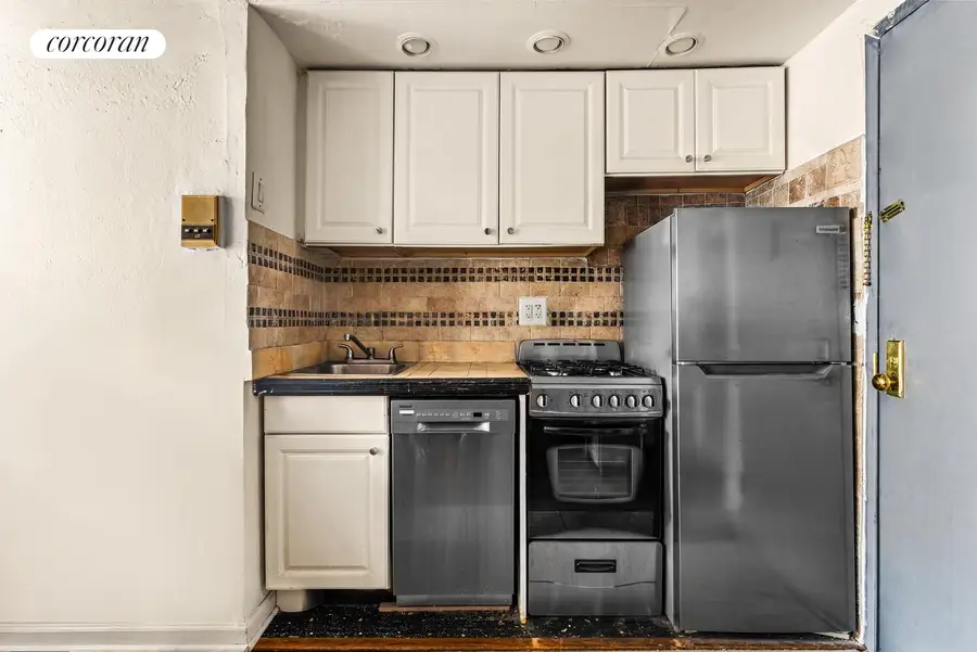 113 1/2 W 15th Street #3E, Manhattan, NY 10011 - #3