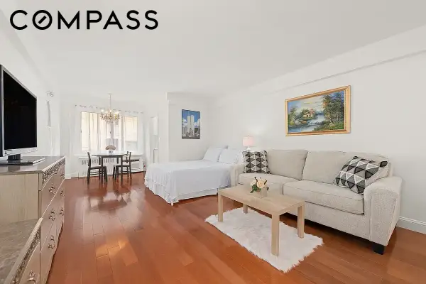 225 E 46th Street #8J, Manhattan, NY 10017