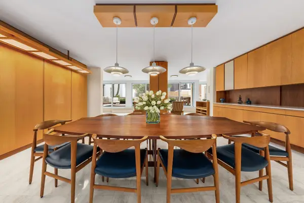 176 E 71st Street #2A, Manhattan, NY 10021