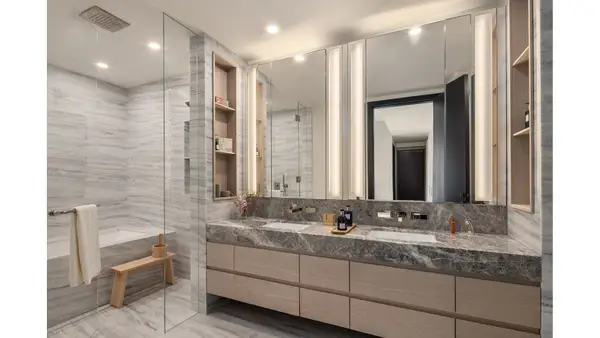125 Greenwich Street #34D, Manhattan, NY 10006