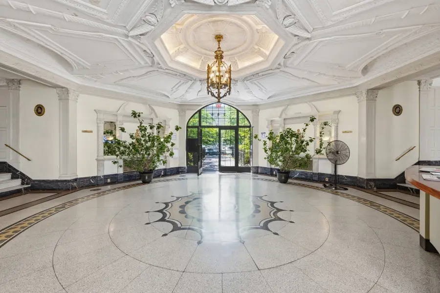 255 Eastern Parkway #E12, Brooklyn, NY 11238 - #2
