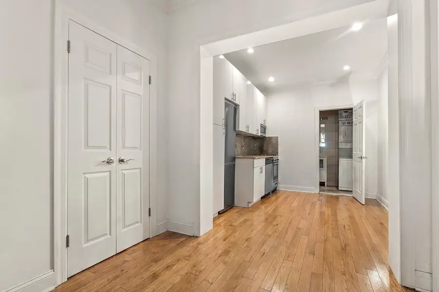 216 3rd Avenue, Manhattan, NY 10003 - #3