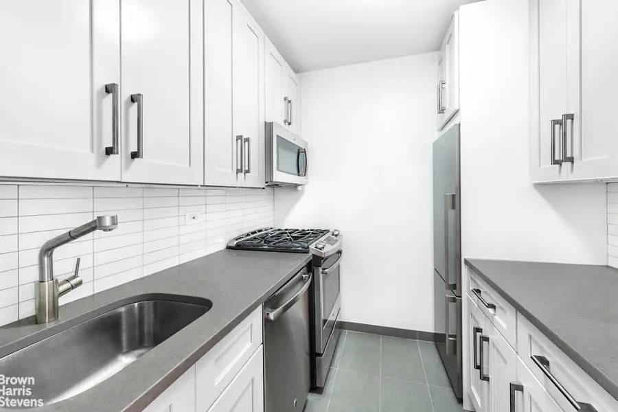 5 E 22nd Street #10B, Manhattan, NY 10010 - #3