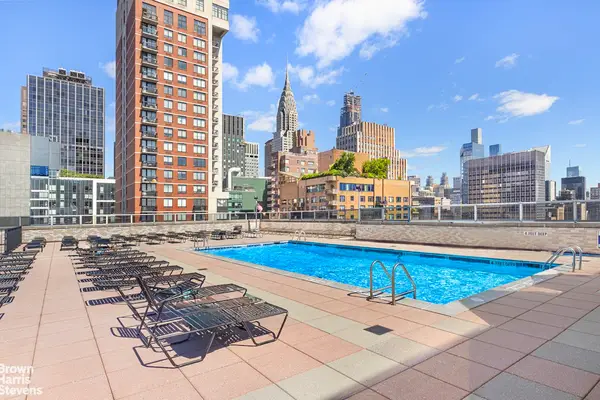 300 E 40th Street #6N, Manhattan, NY 10016