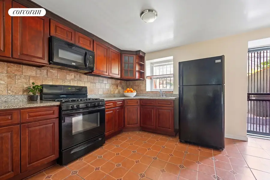 89A Stuyvesant Avenue, Brooklyn, NY 11221 - #3