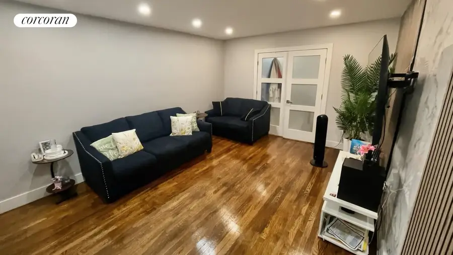 180 Van Cortlandt Park S #5J, Bronx, NY 10463 - #3