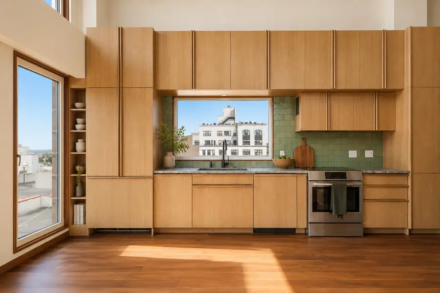 311 Eastern Parkway #PH6, Brooklyn, NY 11238 - #2