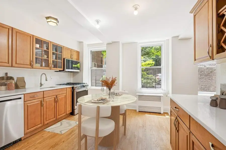 333 E 53rd Street #1F, New York, NY 10022 - #2