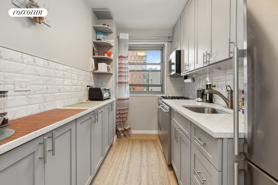 195 Adams Street #11F, Brooklyn, NY 11201 - #3