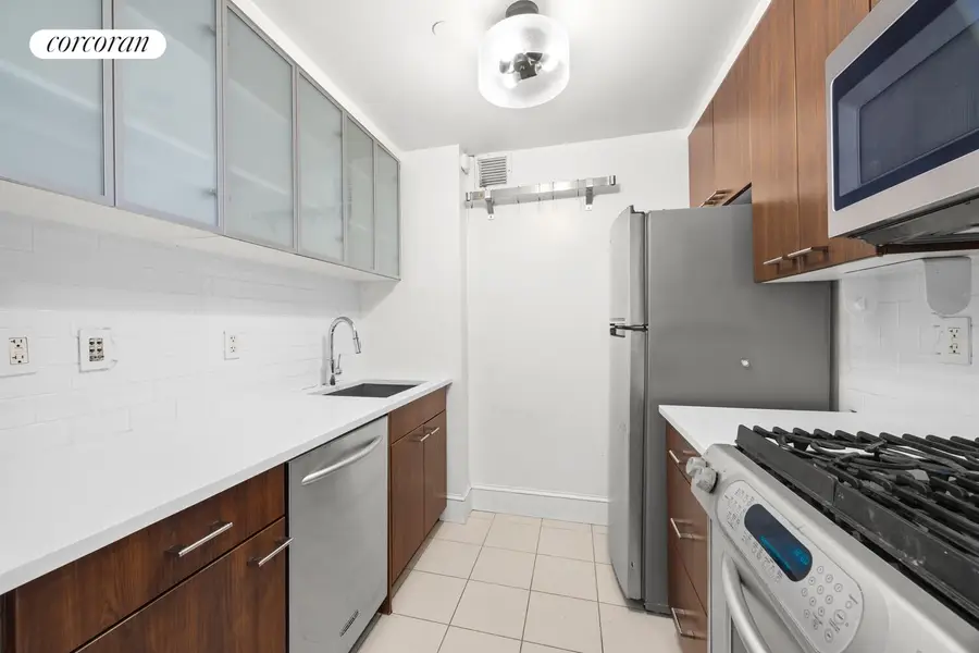 217 E 96th Street #31F, New York, NY 10128 - #3