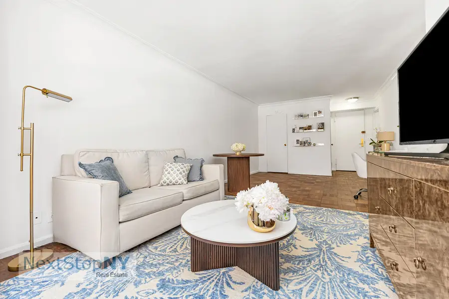 200 E 74th Street #3G, Manhattan, NY 10021 - #3