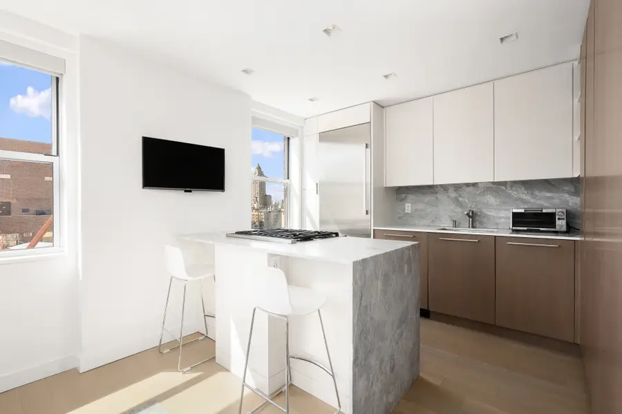 165 E 72nd Street #20A, New York, NY 10021 - #3