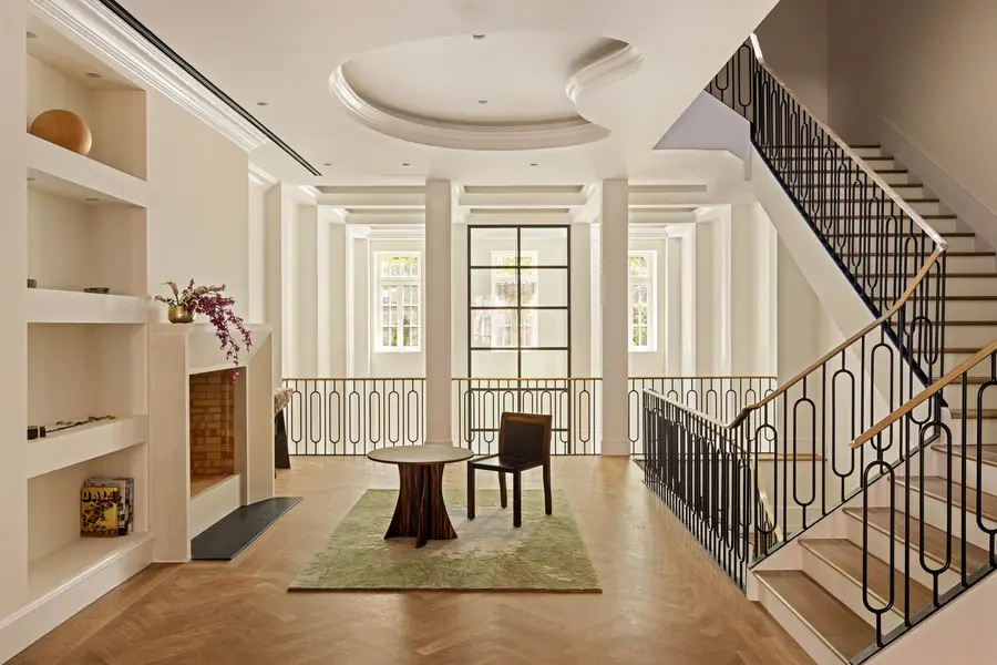 5 E 63rd Street, New York, NY 10065 - #2