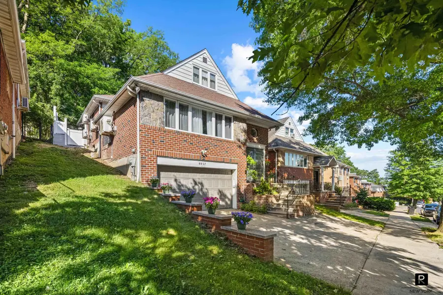 69-07 Little Neck Parkway, Glen Oaks, NY 11004 - #3