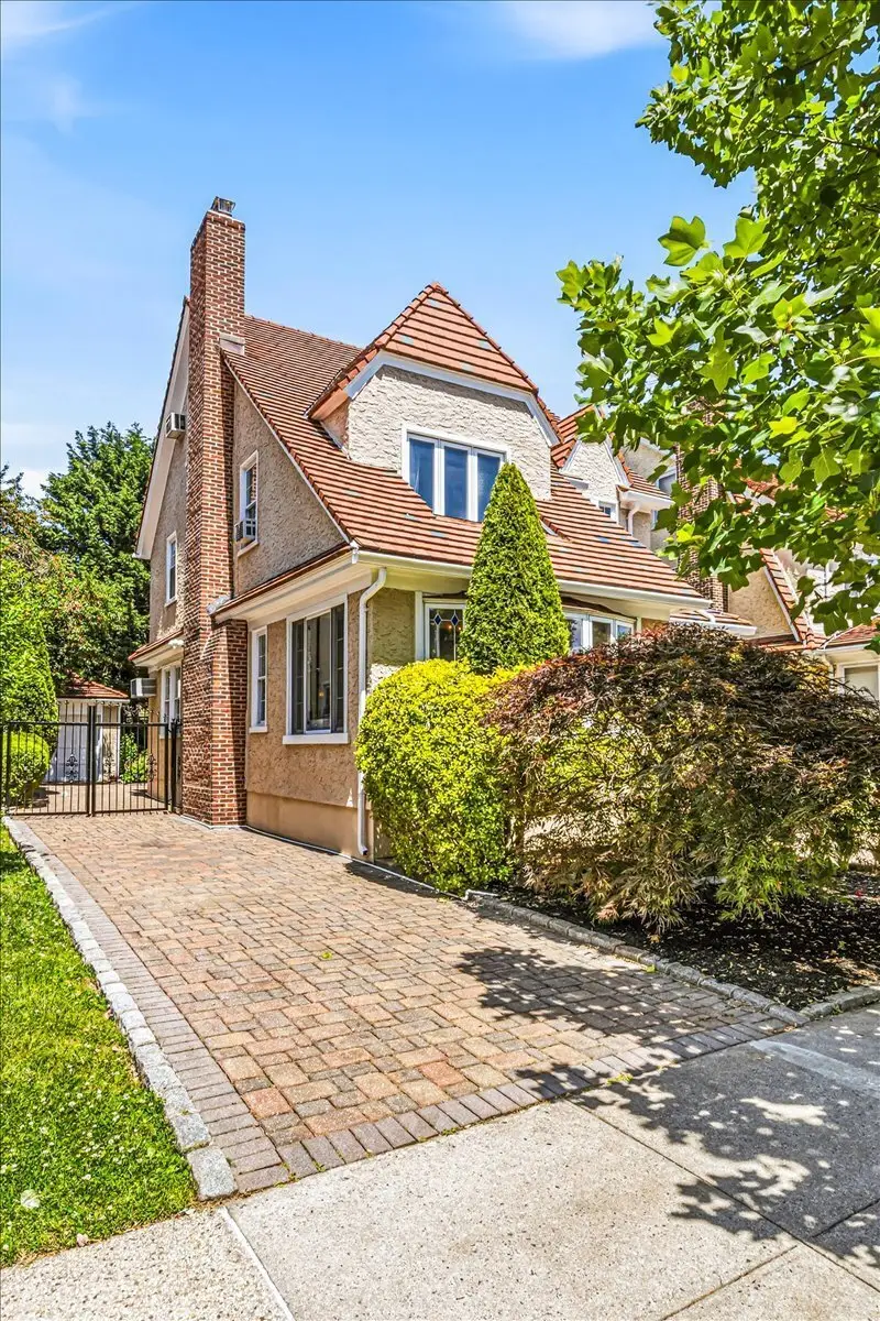 69-37 Fleet Street, Forest Hills, NY 11375 - #3