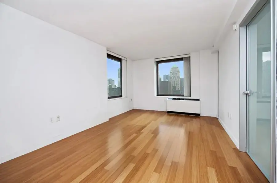 100 W 39th Street #42E, Manhattan, NY 10018 - #3