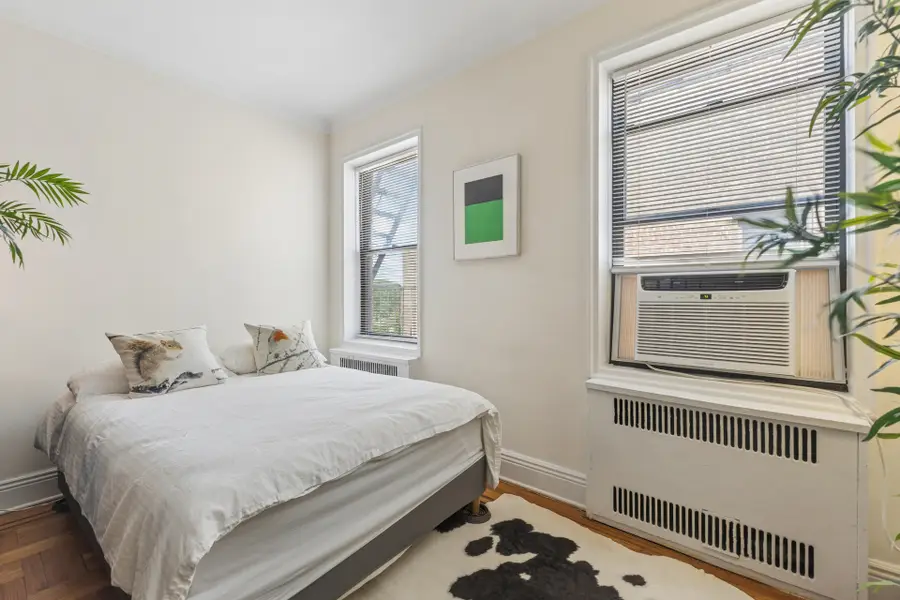 125 Hawthorne Street #6J, Brooklyn, NY 11225 - #2