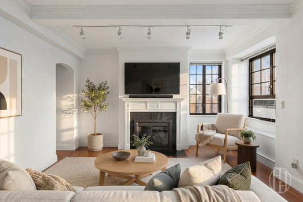 211 E 35th Street #8E, Manhattan, NY 10016
