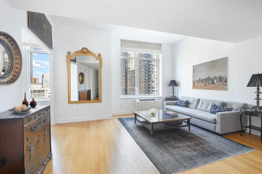 80 Riverside Boulevard #19B, Manhattan, NY 10069 - #3