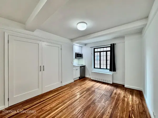 25 Tudor City Place #1910, Manhattan, NY 10017
