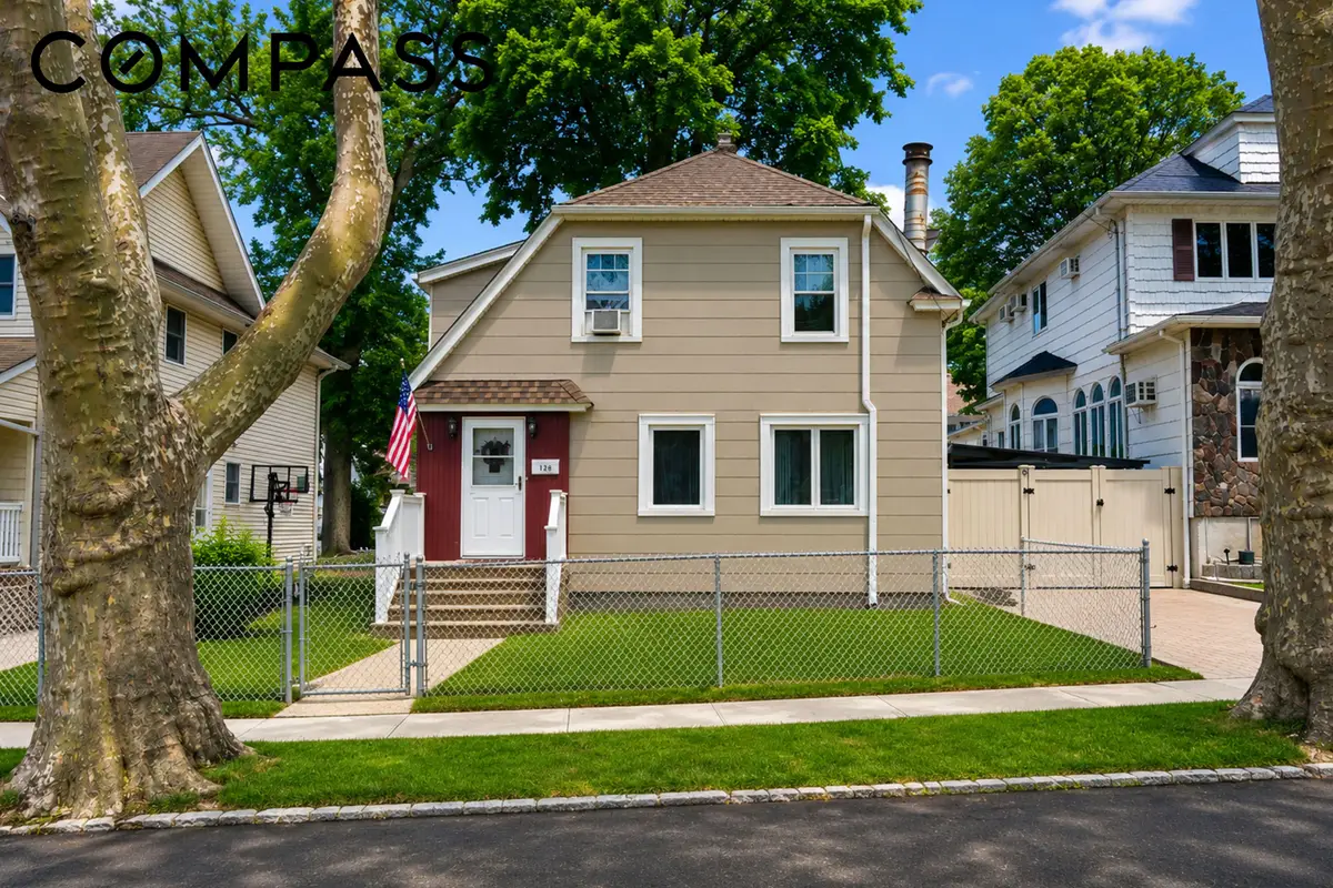 196 Prescott Avenue, Staten Island, NY 10306 - #1