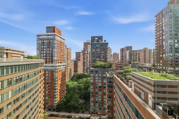 2 River Terrace #17-F, Manhattan, NY 10282