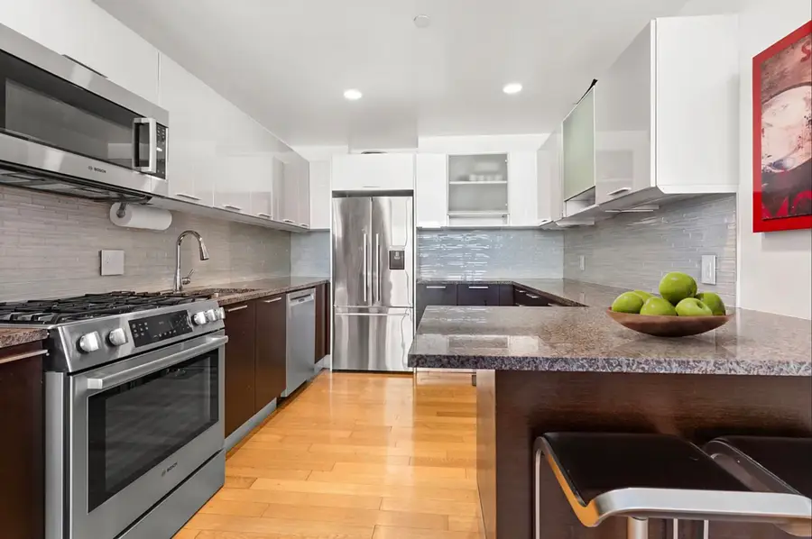 350 W 42nd Street #19ED, Manhattan, NY 10036 - #3