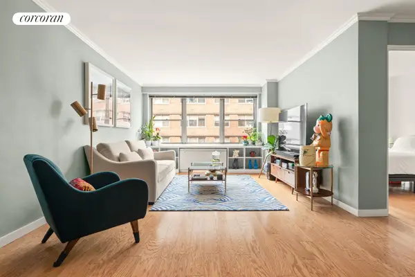 10 W 15th Street #1021, Manhattan, NY 10011