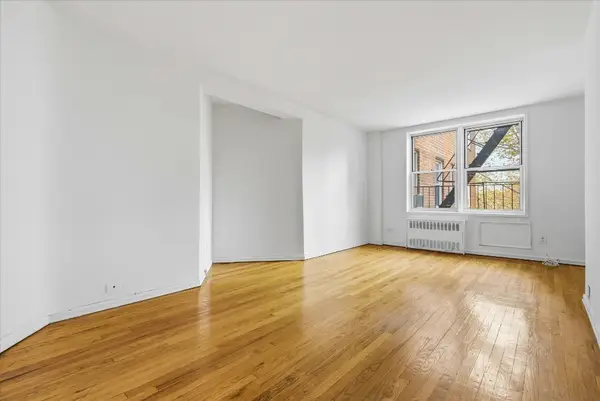 60-11 Broadway #4N, Queens, NY 11377