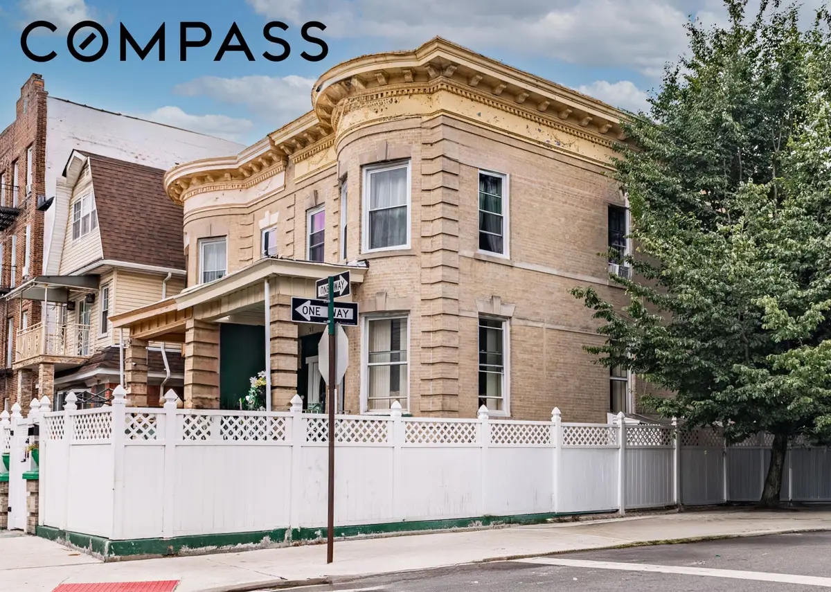 27 Hubbard Place, Brooklyn, NY 11210 - #1