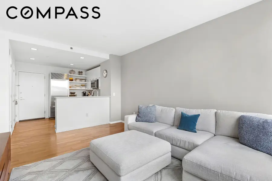 635 W 42nd Street #4B, Manhattan, NY 10036 - #2