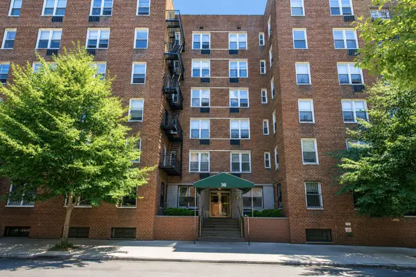 245 Henry Street #1F, Brooklyn, NY 11201