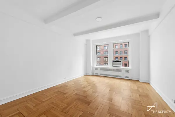 433 W 34th Street #10F, Manhattan, NY 10001