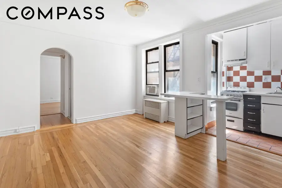 319 W 18th Street #3D, New York, NY 10011 - #2