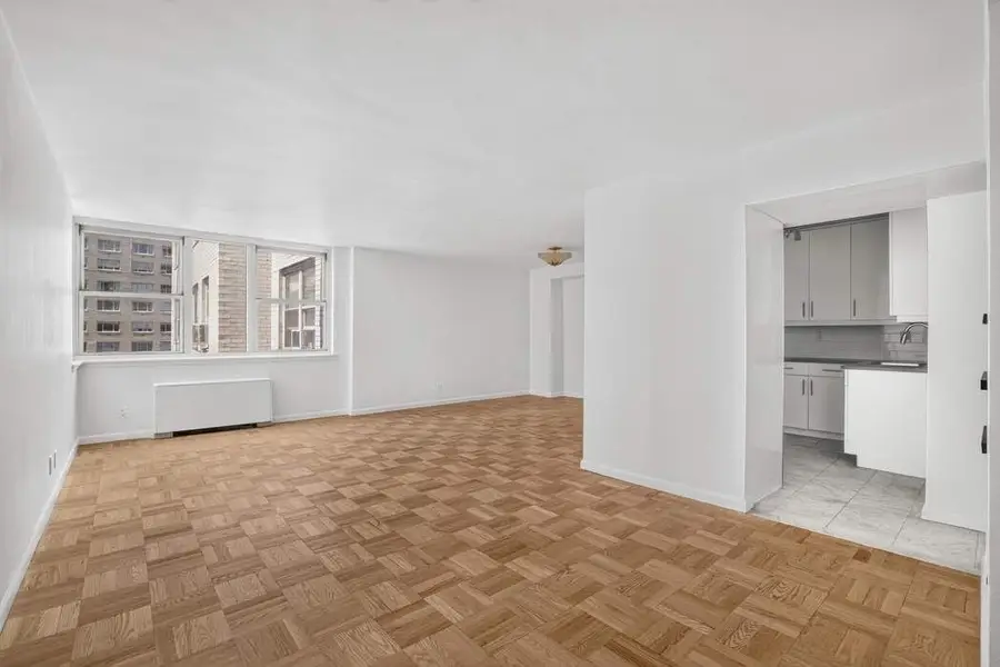 200 E 58th Street #11B, Manhattan, NY 10022 - #2