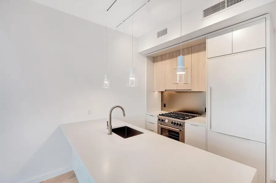 29-18 41st Avenue #14B, Queens, NY 11101 - #3