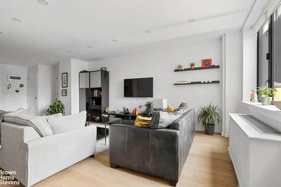 30 W 61st Street #17C, New York, NY 10023 - #2