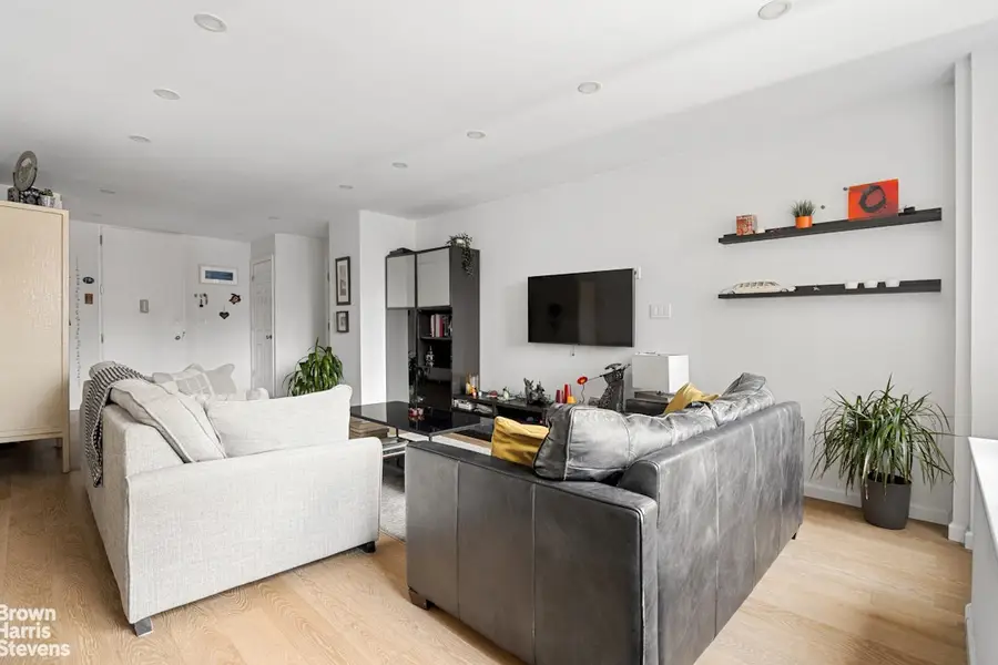 30 W 61st Street #17C, New York, NY 10023 - #3